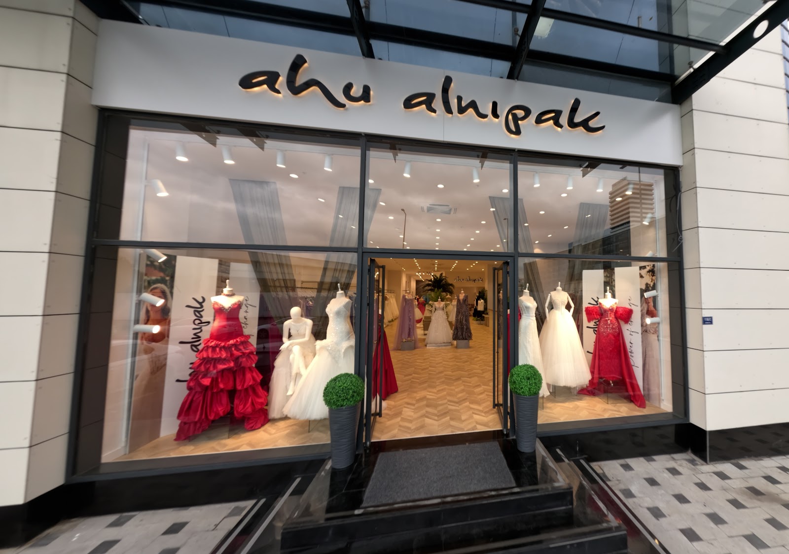 Ahu Alnıpak kır düğünü mekanı — Osmangazi