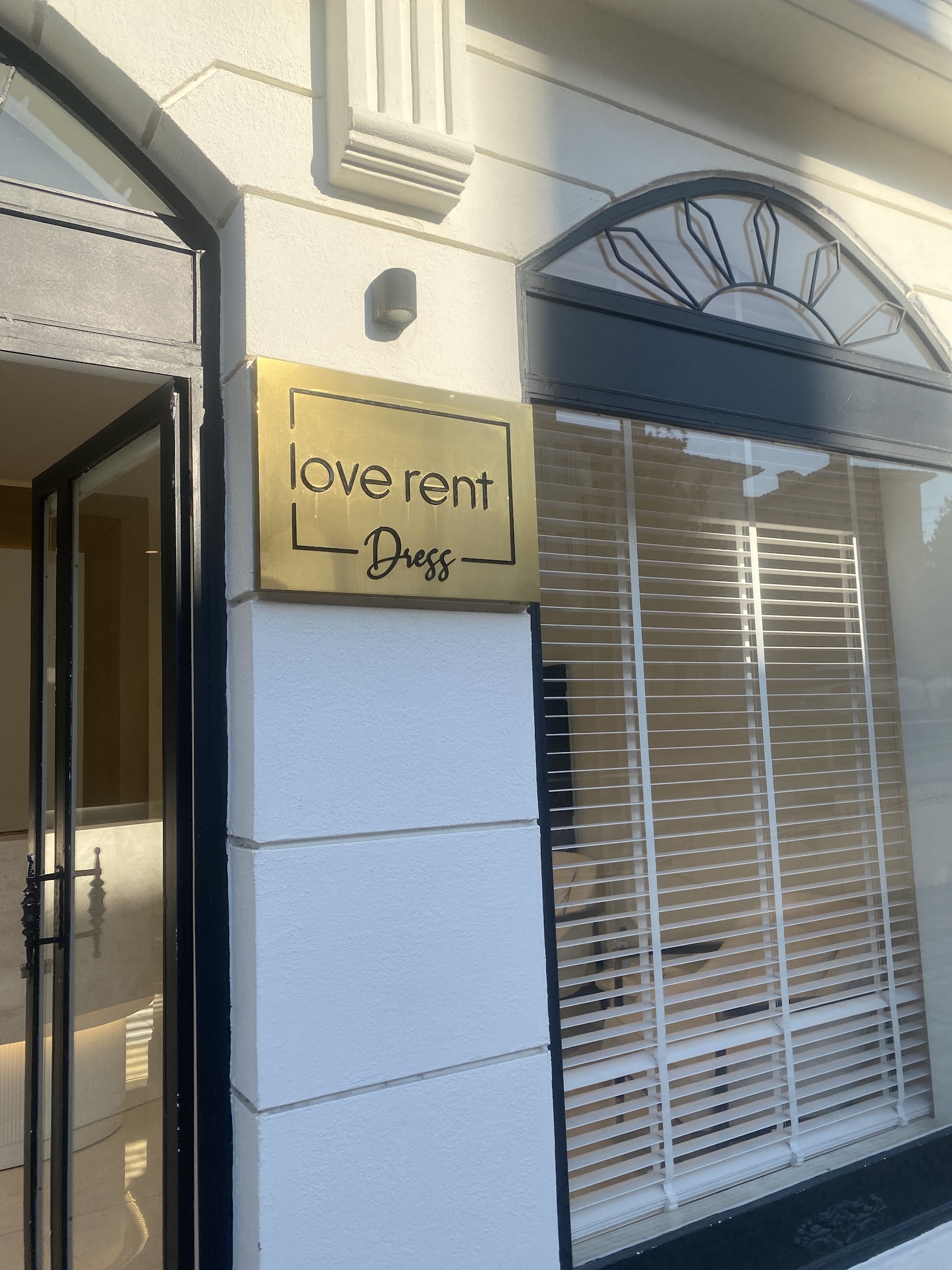 Love Rent Dress - Kiralık Abiye, Gelinlik, Elbise, Kınalık, Nişanlık, Söz kır düğünü mekanı — Nilüfer