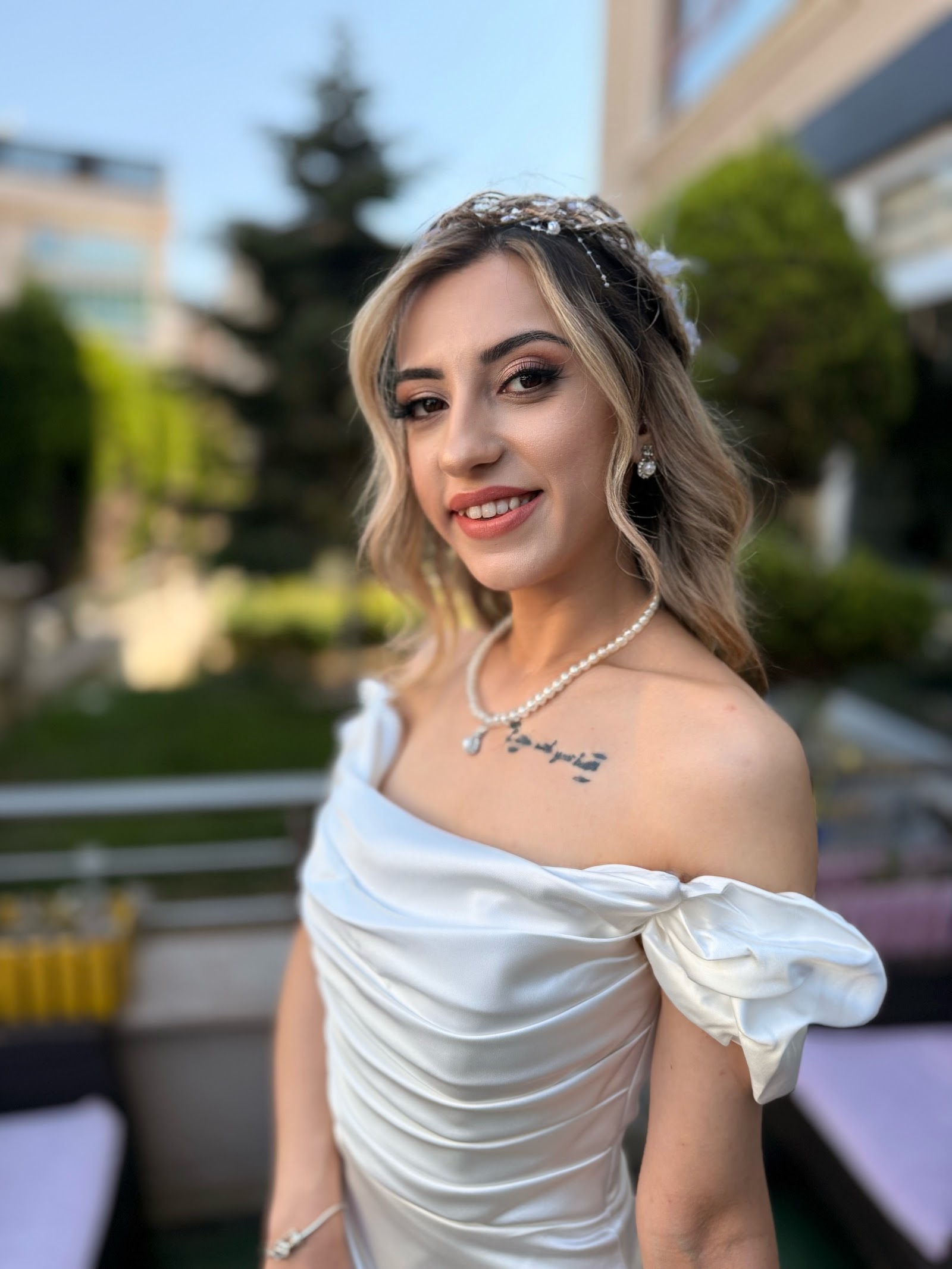 Masterhair Bayan Kuaförü kır düğünü mekanı — Nilüfer