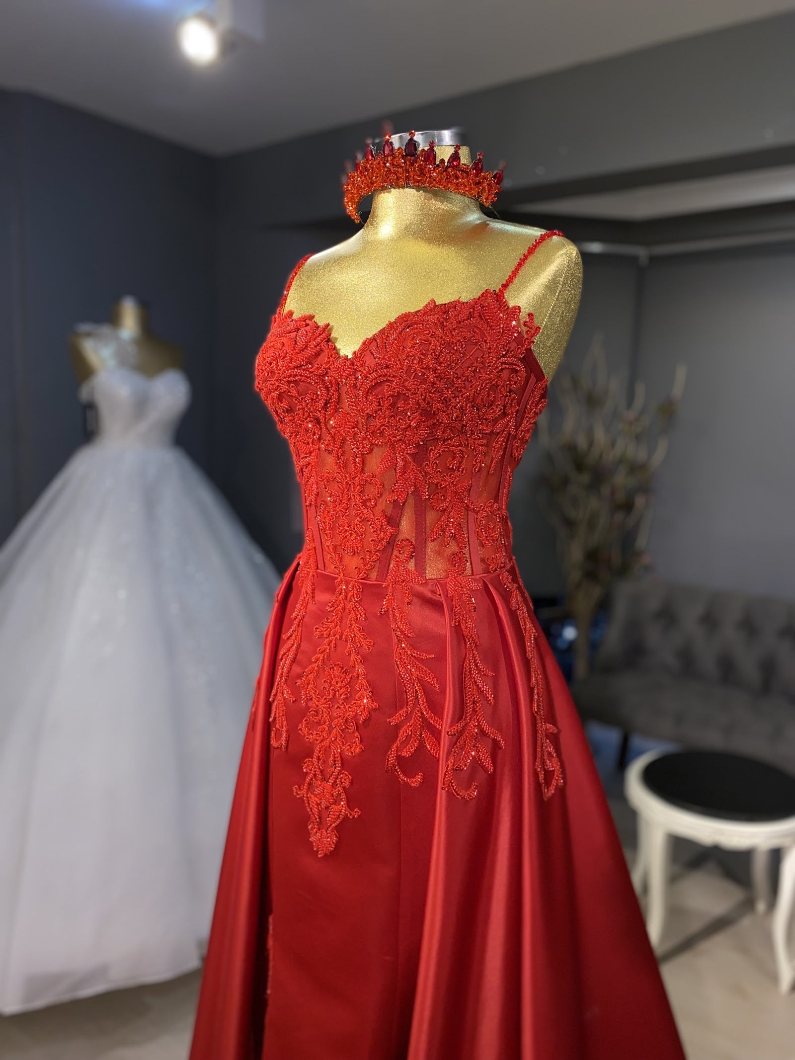 Nazlı Moda